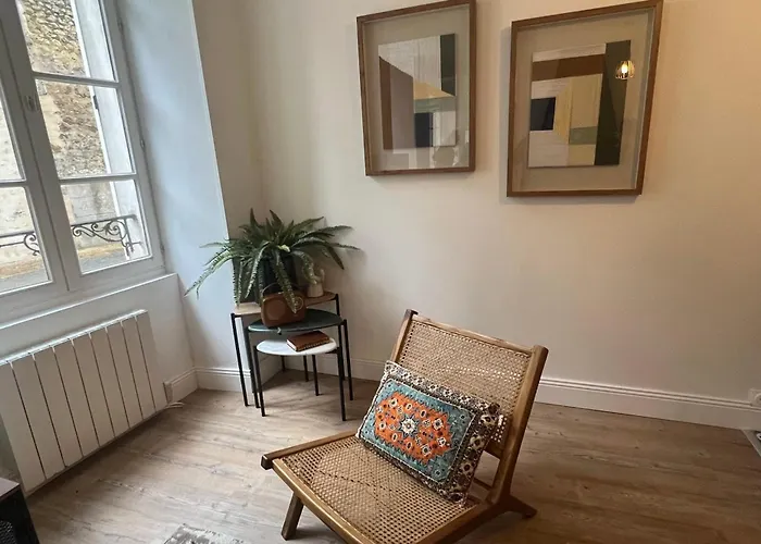 La Caresse De L'amarante * Mortagne-au-Perche